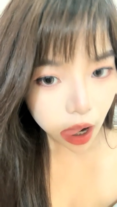 新来肉感小美女！3小时激情操逼！摄影小哥旁边观战，第一视角大屌吸吮，特写骑乘位，大屁股猛砸