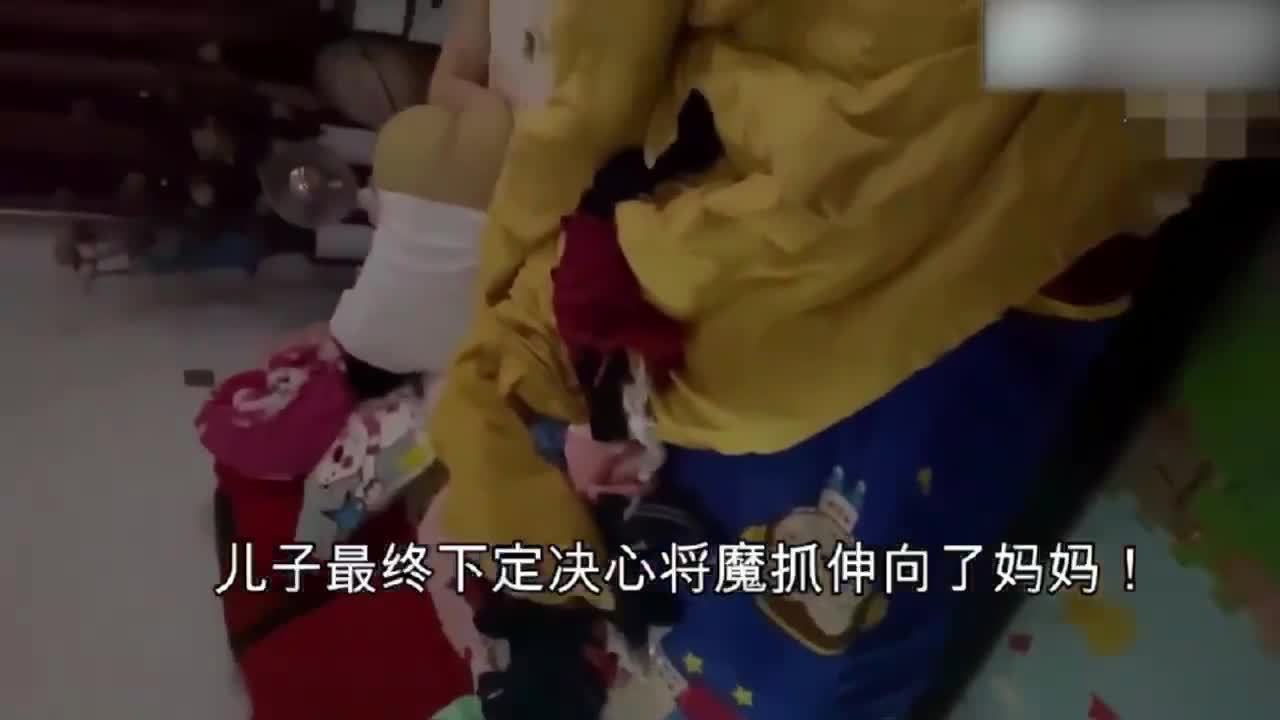 （巅峰乱伦）上完妈妈后！找网友和妈3p！后面还趁小姨子醉酒，反正都做了。一起上！30!-精品力荐